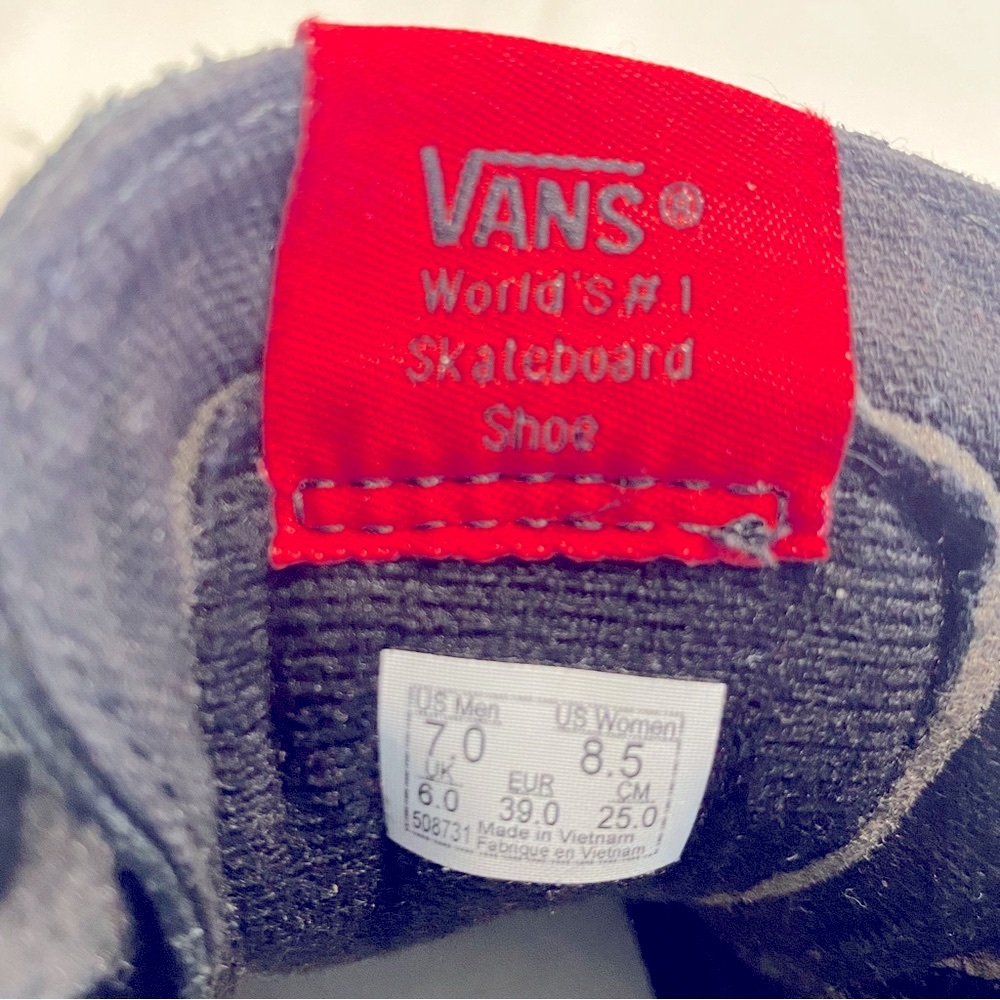 Vans Black SK8-Hi Sneakers Classic Style - Picture 7 of 7